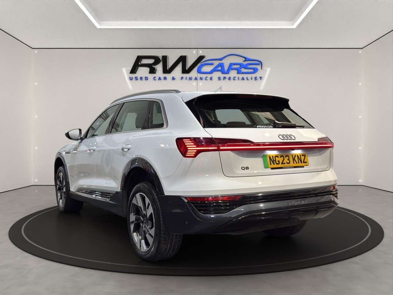 A 2023 AUDI Q8 E-TRON 50 Sport SUV 5dr Electric Auto quattro 95kWh (11kW Charger) (340 ps) A 2023 AUDI Q8 E-TRON 50 Sport SUV 5dr Electric Auto quattro 95kWh (11kW Charger) (340 ps)