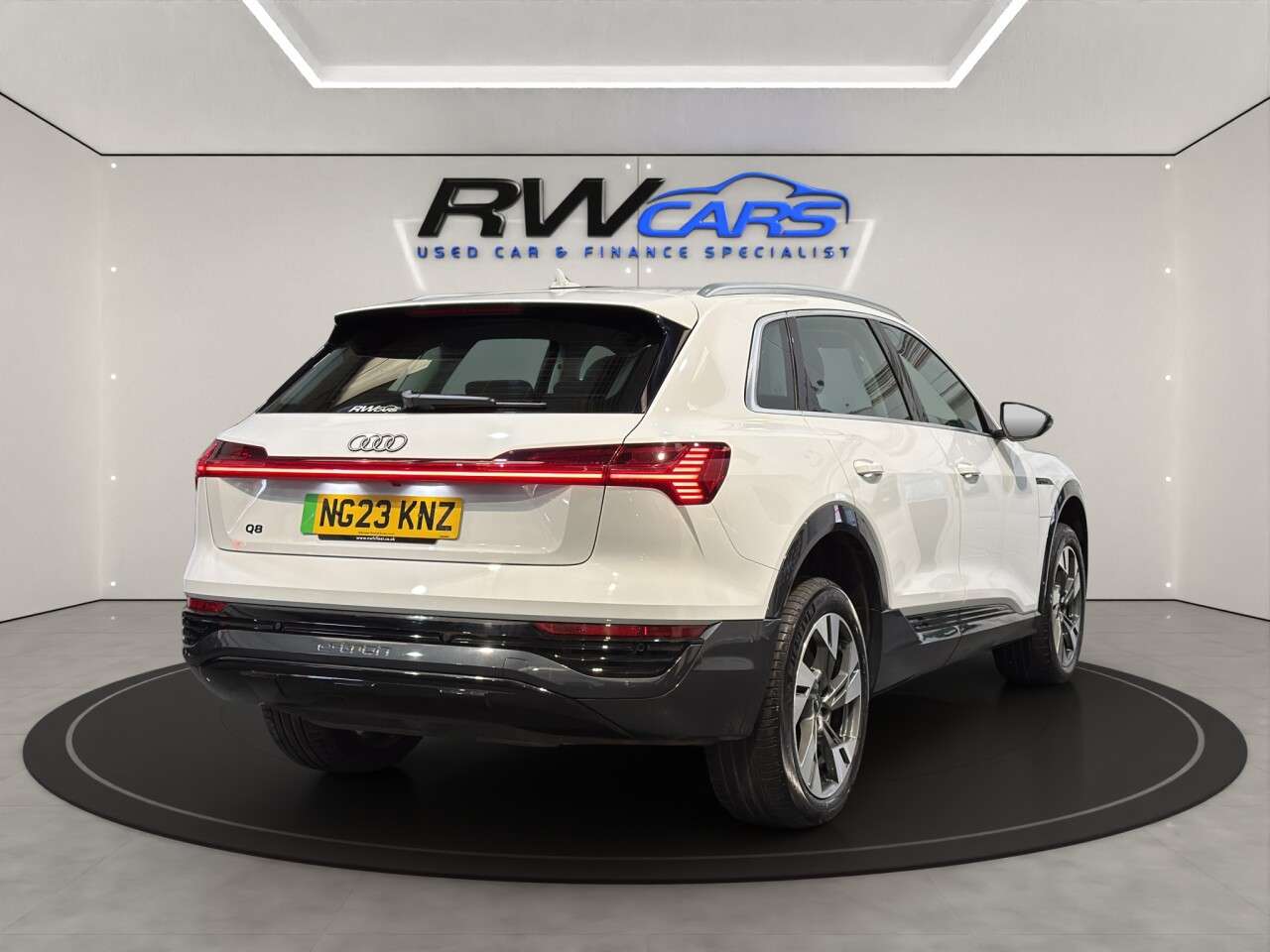 2023 AUDI Q8 E-TRON 2023 AUDI Q8 E-TRON