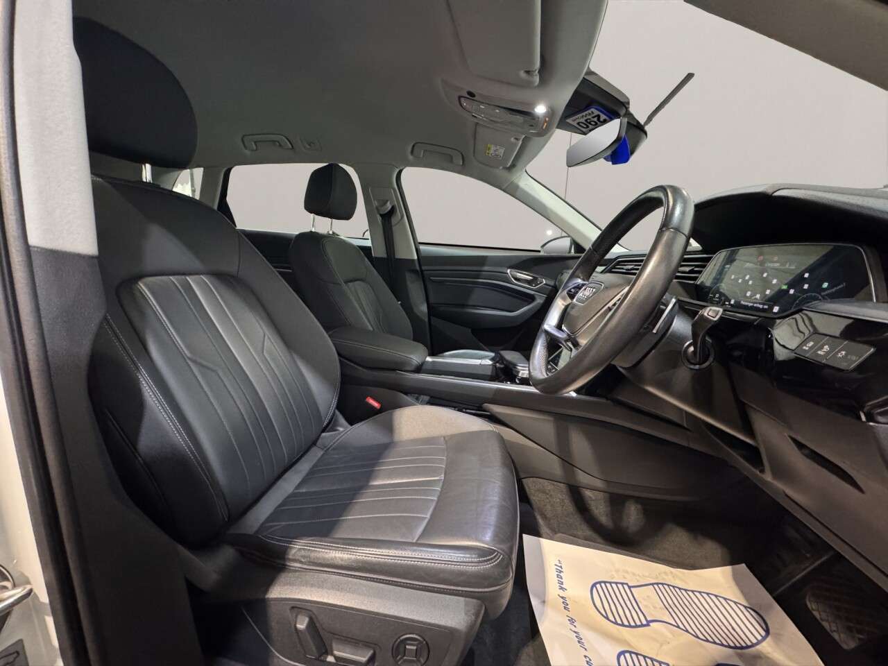 2023 AUDI Q8 E-TRON 2023 AUDI Q8 E-TRON