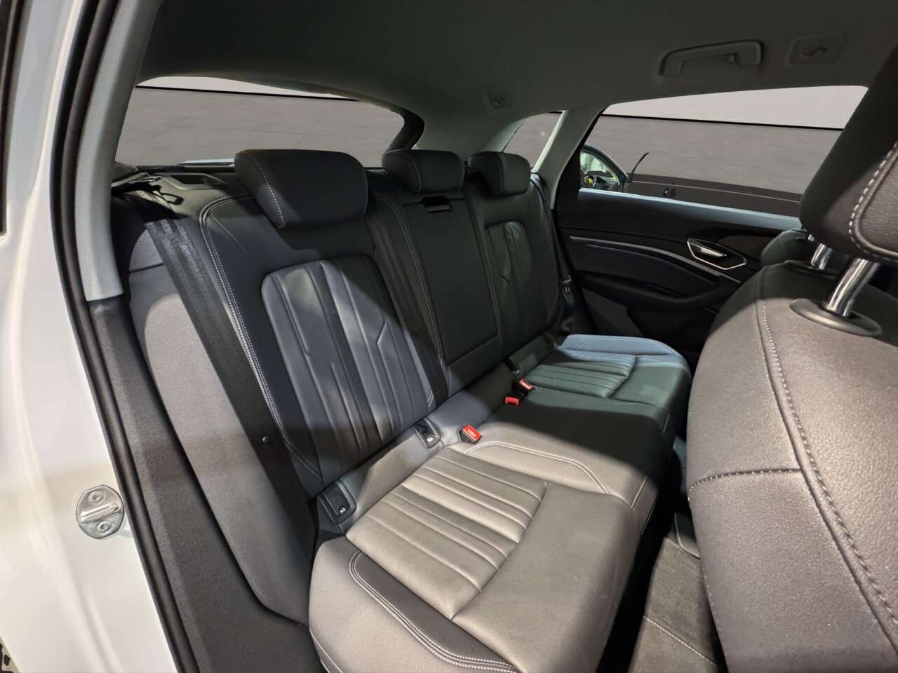 2023 AUDI Q8 E-TRON 2023 AUDI Q8 E-TRON