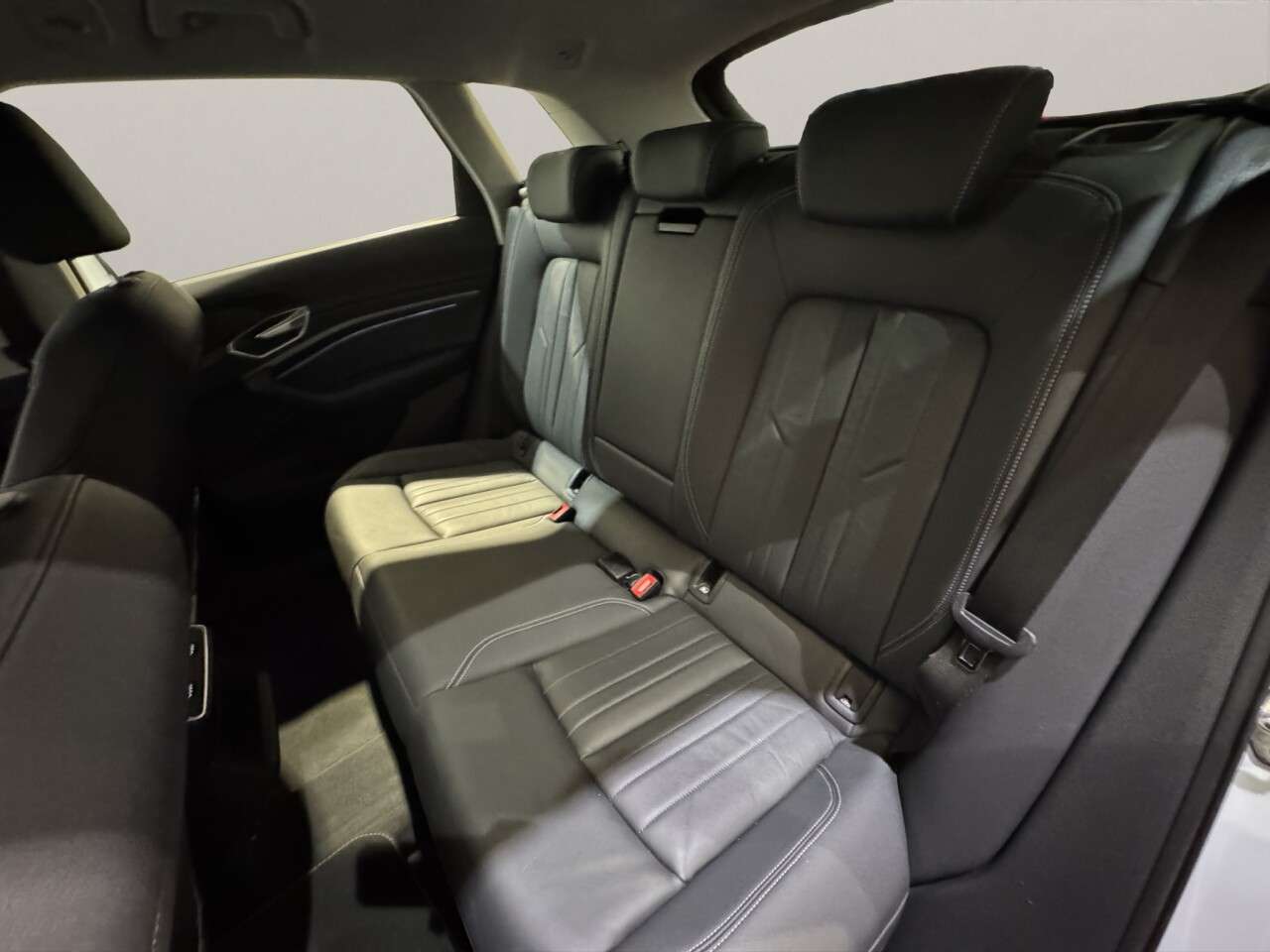 2023 AUDI Q8 E-TRON 2023 AUDI Q8 E-TRON