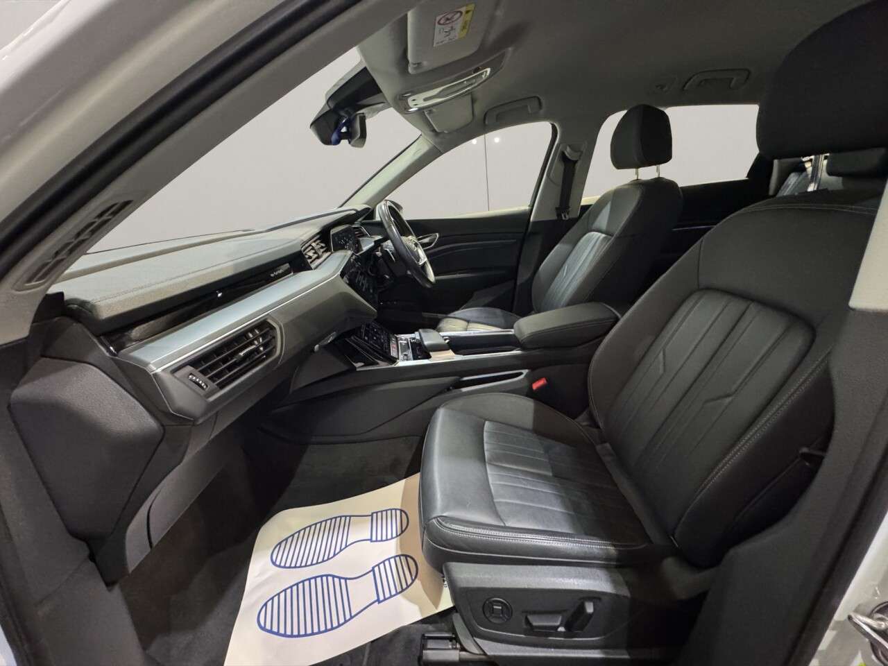 2023 AUDI Q8 E-TRON 2023 AUDI Q8 E-TRON