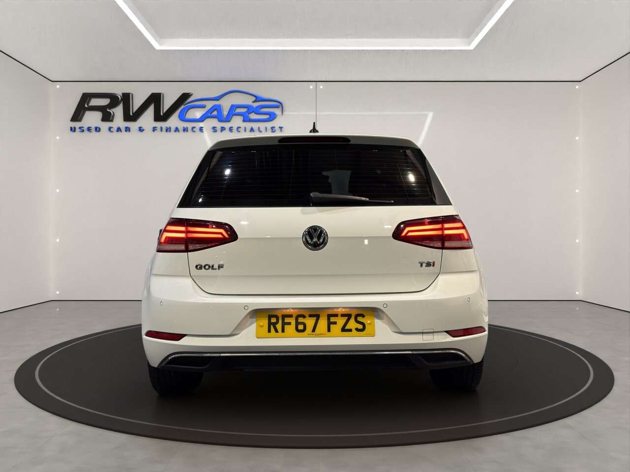 2018 VOLKSWAGEN GOLF 2018 VOLKSWAGEN GOLF