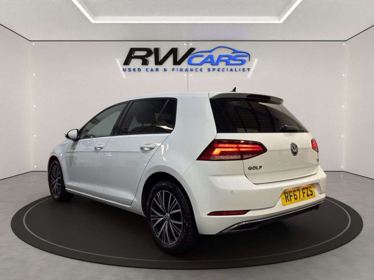 A 2018 VOLKSWAGEN GOLF 1.4 TSI BlueMotion Tech SE Nav Hatchback 5dr Petrol Manual Euro 6 (s/s) (12 A 2018 VOLKSWAGEN GOLF 1.4 TSI BlueMotion Tech SE Nav Hatchback 5dr Petrol Manual Euro 6 (s/s) (12