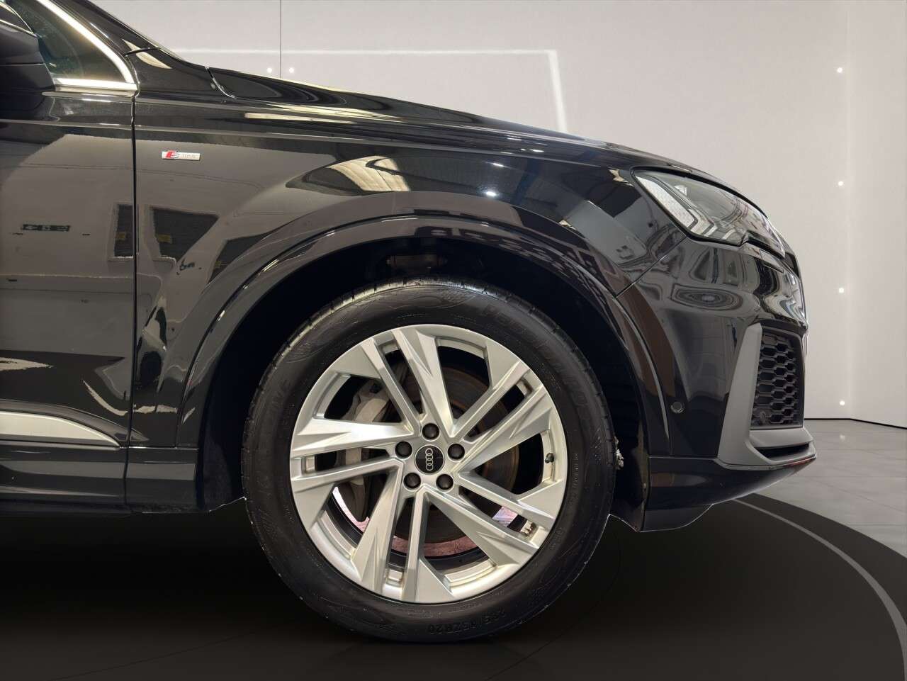 2023 AUDI Q7 2023 AUDI Q7