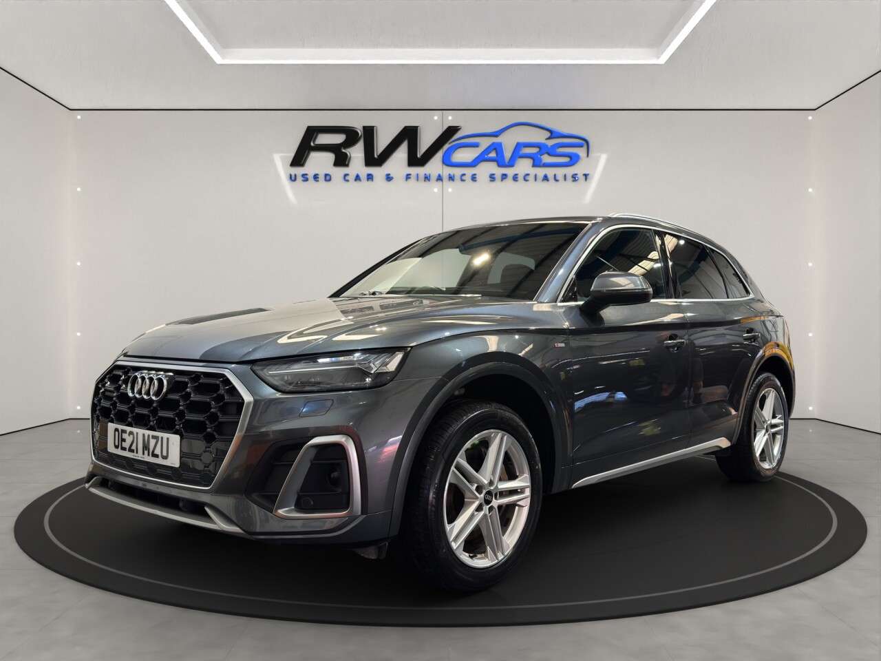 A 2021 AUDI Q5 2.0 TFSIe 50 S line SUV 5dr Petrol Plug-in Hybrid S Tronic quattro Euro 6 ( A 2021 AUDI Q5 2.0 TFSIe 50 S line SUV 5dr Petrol Plug-in Hybrid S Tronic quattro Euro 6 (