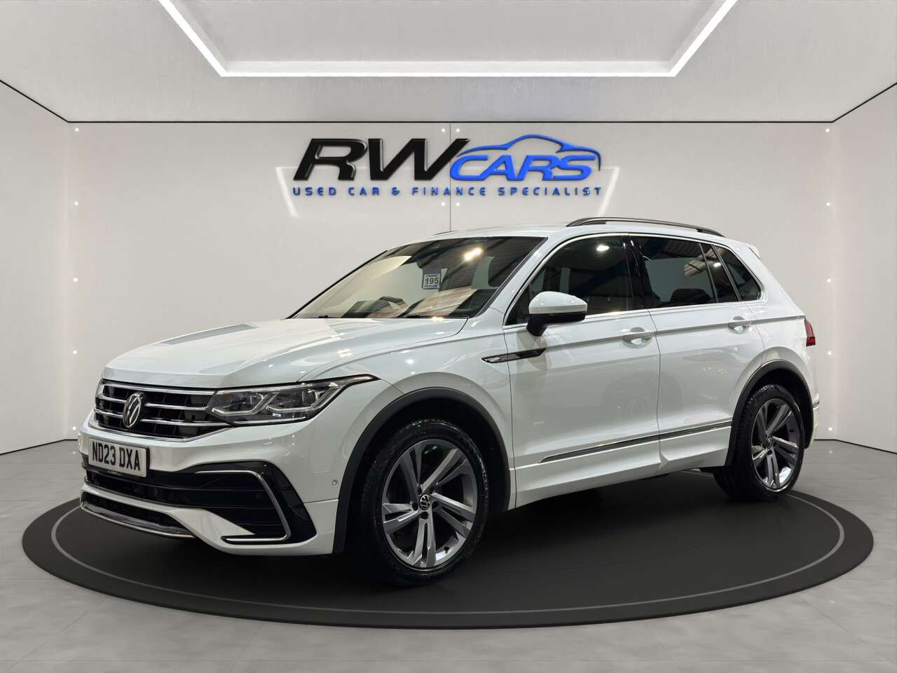 A 2023 VOLKSWAGEN TIGUAN 1.5 TSI R-Line Edition SUV 5dr Petrol DSG Euro 6 (s/s) (150 ps) A 2023 VOLKSWAGEN TIGUAN 1.5 TSI R-Line Edition SUV 5dr Petrol DSG Euro 6 (s/s) (150 ps)