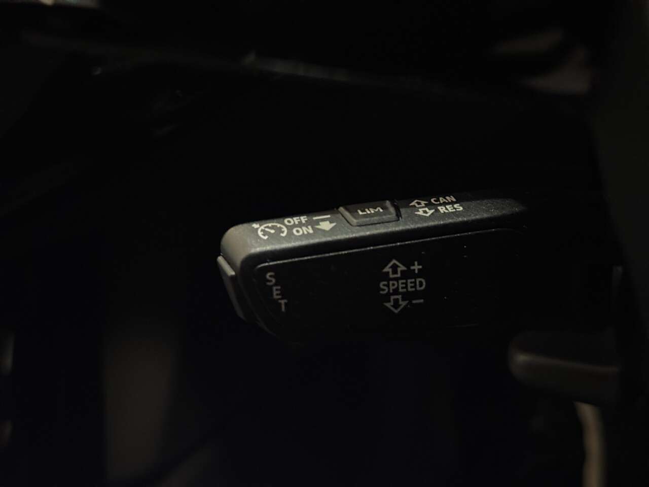 2022 AUDI E-TRON 2022 AUDI E-TRON