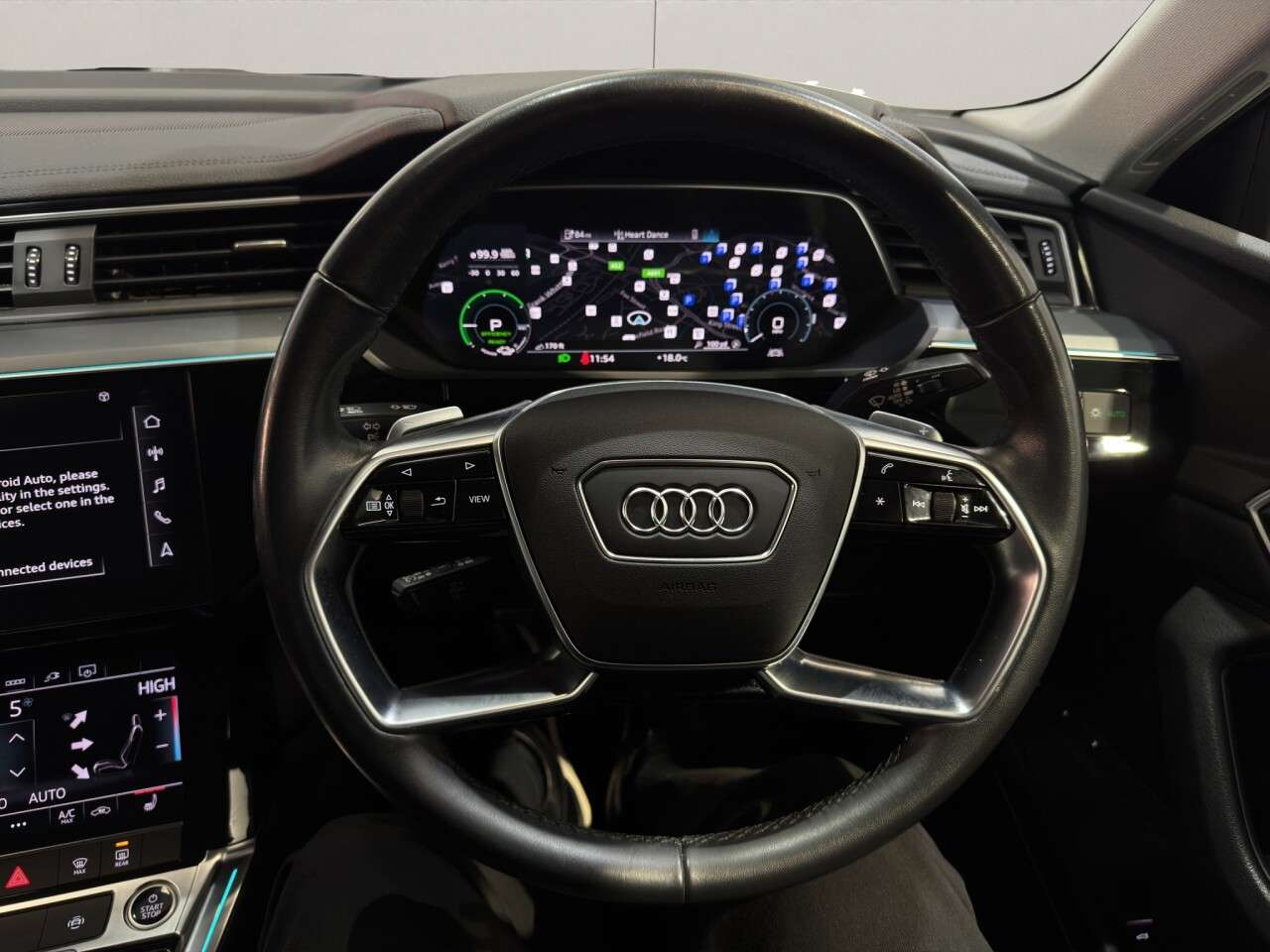 2022 AUDI E-TRON 2022 AUDI E-TRON
