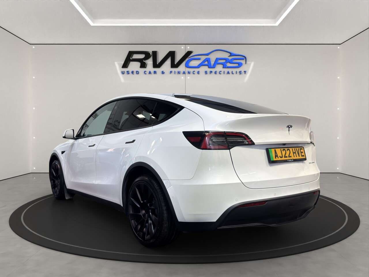 A 2022 TESLA MODEL Y (Dual Motor) Long Range SUV 5dr Electric Auto 4WDE (384 bhp) A 2022 TESLA MODEL Y (Dual Motor) Long Range SUV 5dr Electric Auto 4WDE (384 bhp)