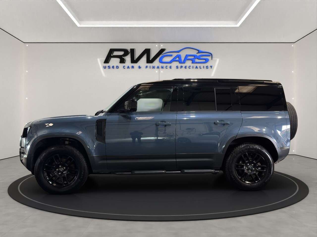 A 2021 LAND ROVER DEFENDER 110 3.0 D250 MHEV S Hard Top SUV 5dr Diesel Auto 4WD MWB Euro 6 (s/s) (250 ps) A 2021 LAND ROVER DEFENDER 110 3.0 D250 MHEV S Hard Top SUV 5dr Diesel Auto 4WD MWB Euro 6 (s/s) (250 ps)