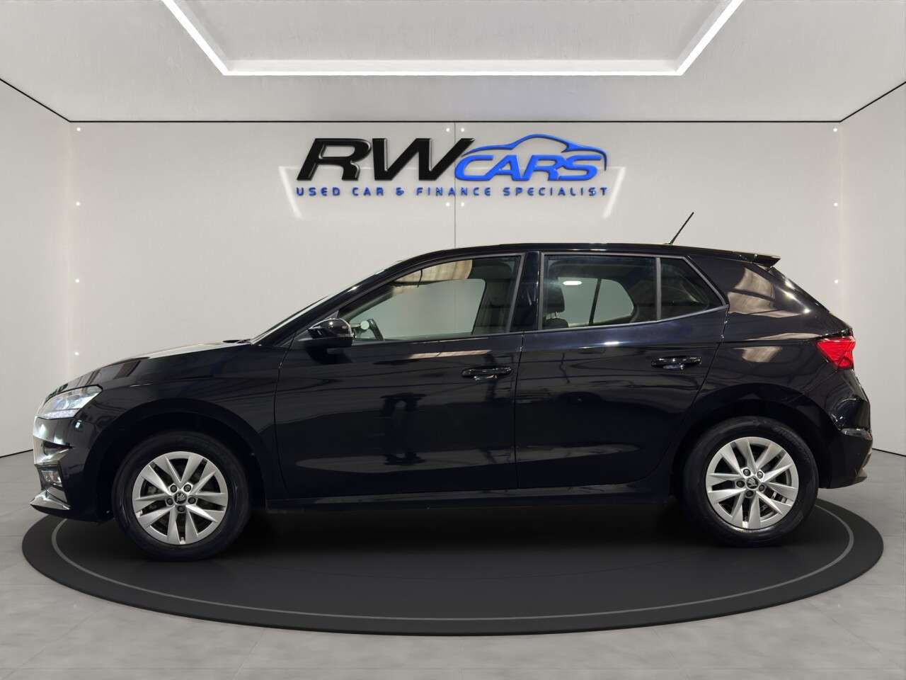 A 2025 SKODA FABIA 1.0 TSI SE Edition Hatchback 5dr Petrol Manual Euro 6 (s/s) (116 ps) A 2025 SKODA FABIA 1.0 TSI SE Edition Hatchback 5dr Petrol Manual Euro 6 (s/s) (116 ps)