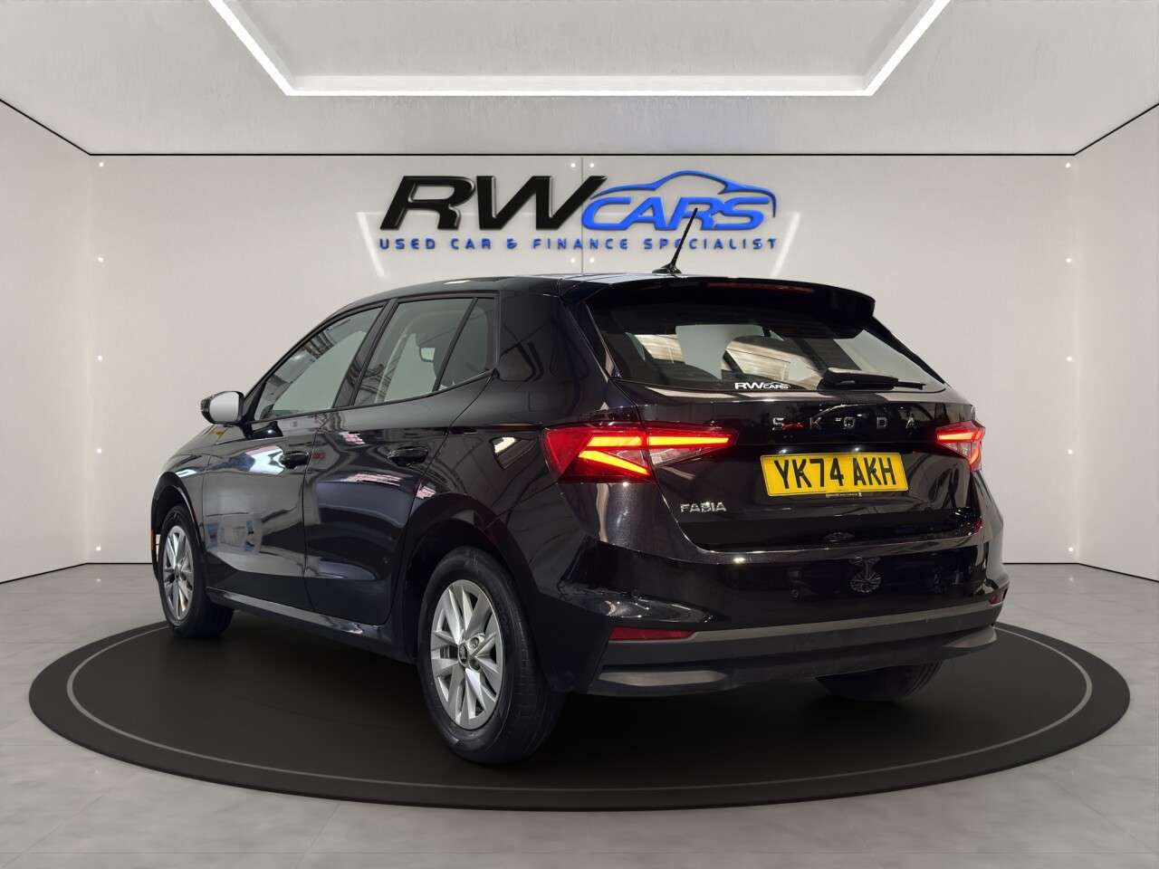A 2025 SKODA FABIA 1.0 TSI SE Edition Hatchback 5dr Petrol Manual Euro 6 (s/s) (116 ps) A 2025 SKODA FABIA 1.0 TSI SE Edition Hatchback 5dr Petrol Manual Euro 6 (s/s) (116 ps)