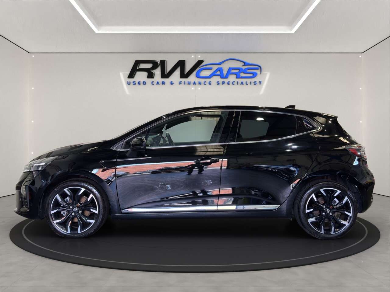 A 2024 RENAULT CLIO 1.6 E-TECH techno Hatchback 5dr Petrol Hybrid Auto Euro 6 (s/s) (145 ps) A 2024 RENAULT CLIO 1.6 E-TECH techno Hatchback 5dr Petrol Hybrid Auto Euro 6 (s/s) (145 ps)