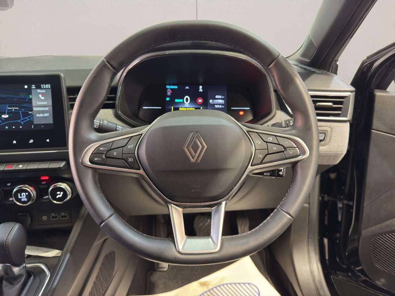 2024 RENAULT CLIO 2024 RENAULT CLIO
