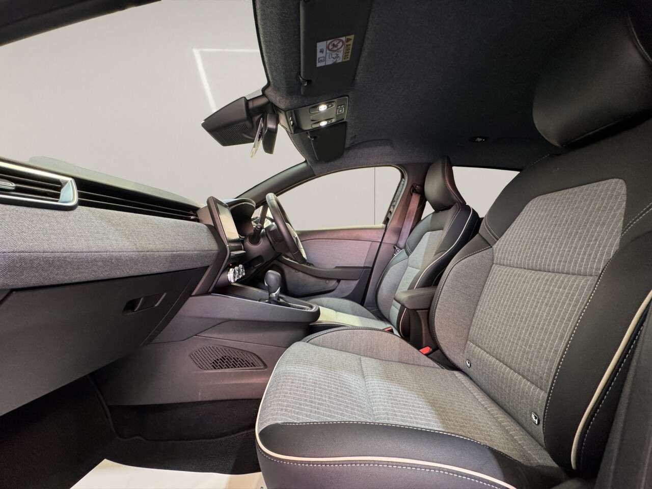 2024 RENAULT CLIO 2024 RENAULT CLIO