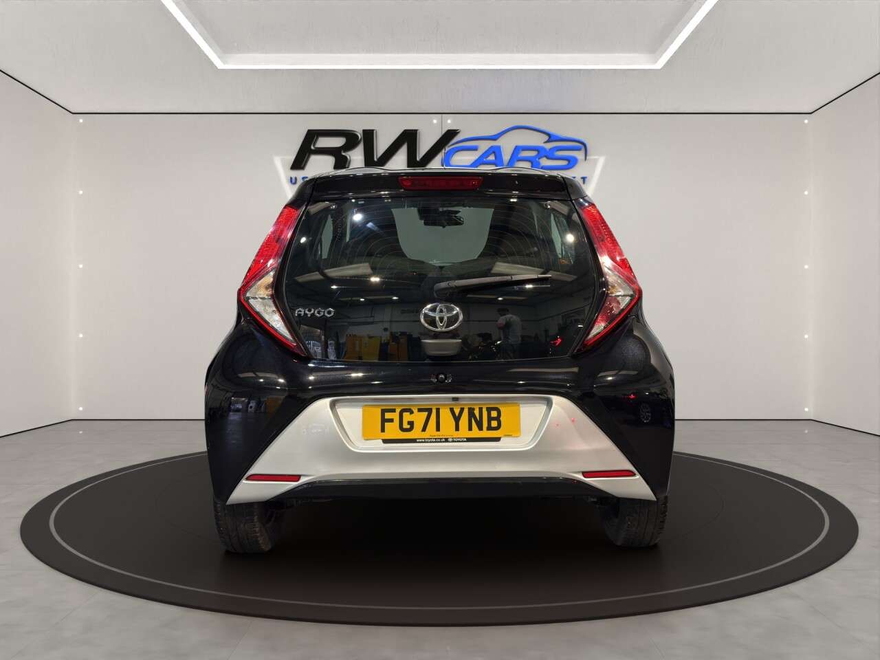 A 2022 TOYOTA AYGO 1.0 VVT-i x-play Hatchback 5dr Petrol Manual Euro 6 (s/s) (71 ps) A 2022 TOYOTA AYGO 1.0 VVT-i x-play Hatchback 5dr Petrol Manual Euro 6 (s/s) (71 ps)