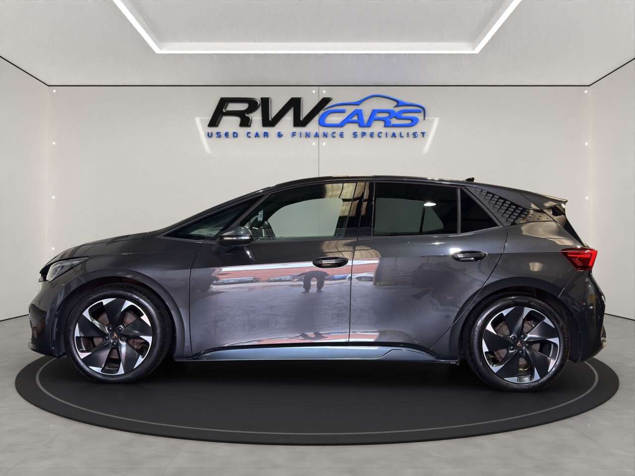A 2022 CUPRA BORN 58kWh V2 Hatchback 5dr Electric Auto (204 ps) A 2022 CUPRA BORN 58kWh V2 Hatchback 5dr Electric Auto (204 ps)