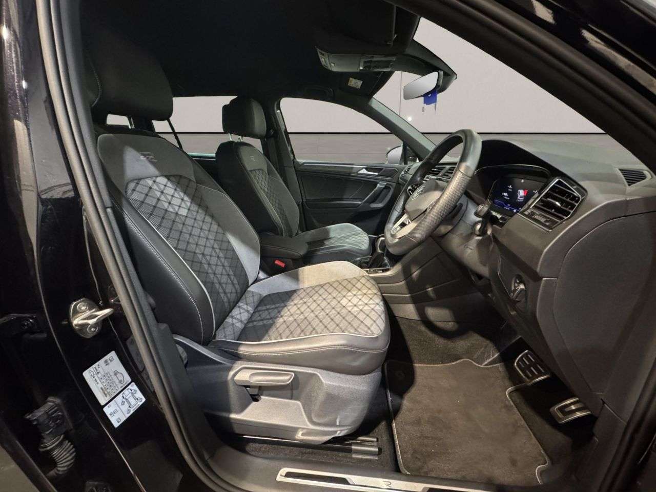 2023 VOLKSWAGEN TIGUAN 2023 VOLKSWAGEN TIGUAN