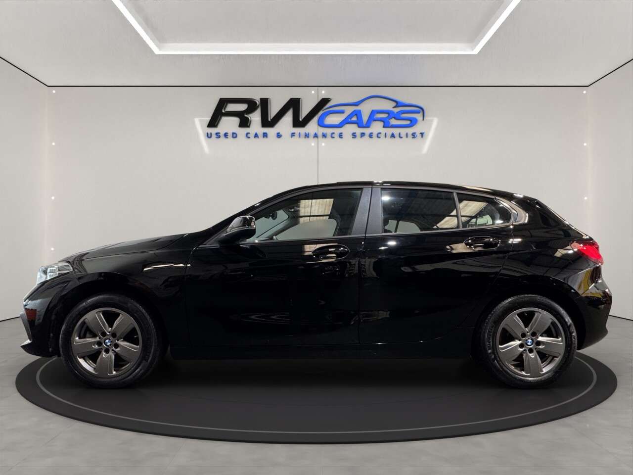 A 2022 BMW 1 SERIES 1.5 116d SE (LCP) Hatchback 5dr Diesel DCT Euro 6 (s/s) (116 ps) A 2022 BMW 1 SERIES 1.5 116d SE (LCP) Hatchback 5dr Diesel DCT Euro 6 (s/s) (116 ps)