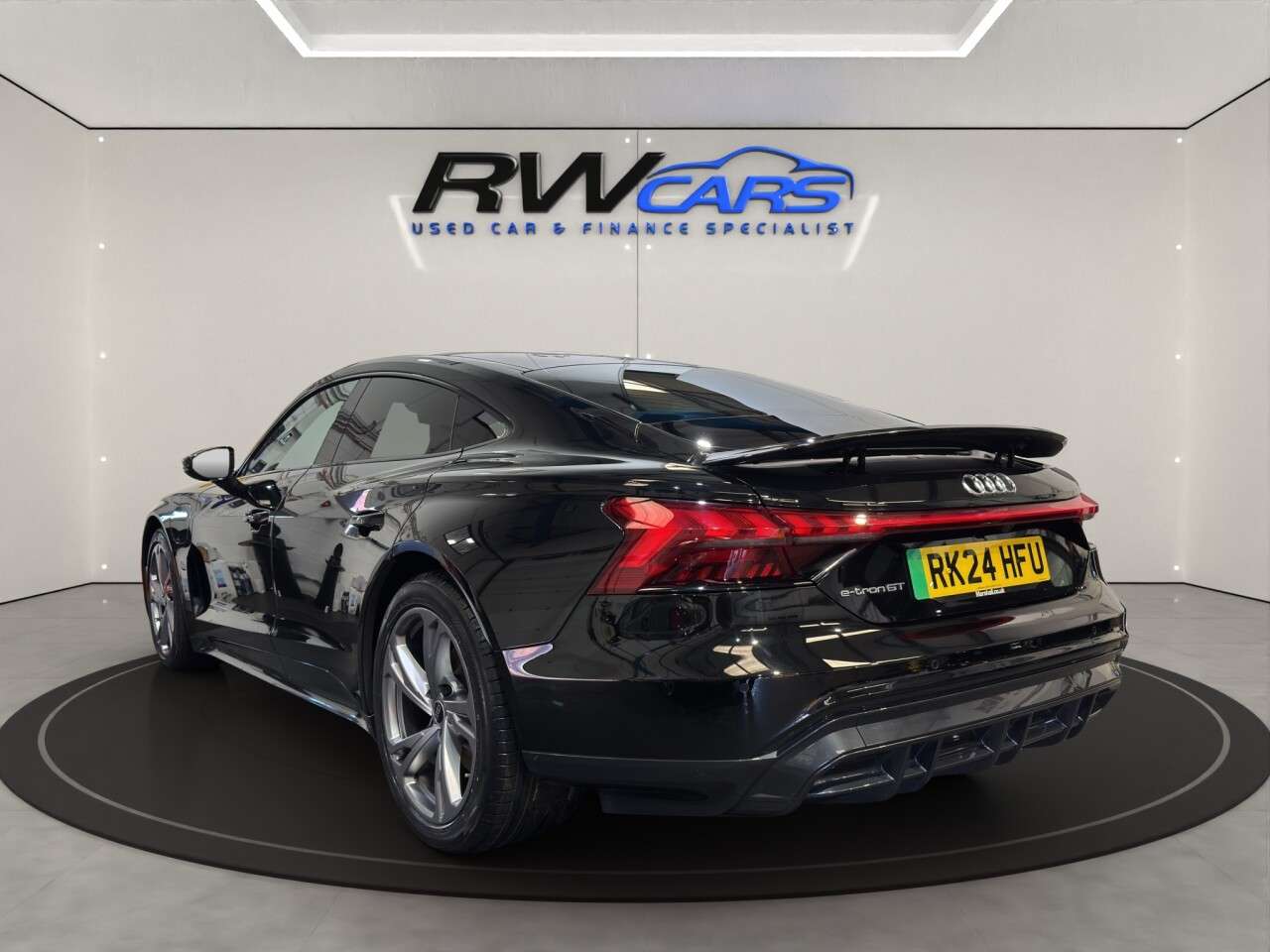 A 2024 AUDI E-TRON GT 93.4kWh Saloon 4dr Electric Auto quattro (476 ps) A 2024 AUDI E-TRON GT 93.4kWh Saloon 4dr Electric Auto quattro (476 ps)