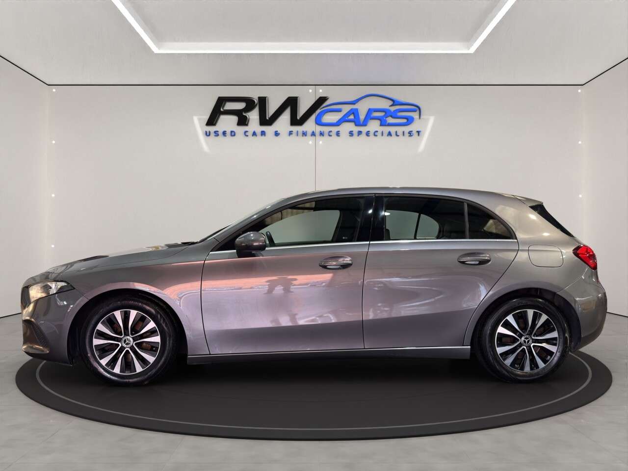 A 2021 MERCEDES-BENZ A CLASS 1.3 A180 SE Hatchback 5dr Petrol 7G-DCT Euro 6 (s/s) (136 ps) A 2021 MERCEDES-BENZ A CLASS 1.3 A180 SE Hatchback 5dr Petrol 7G-DCT Euro 6 (s/s) (136 ps)