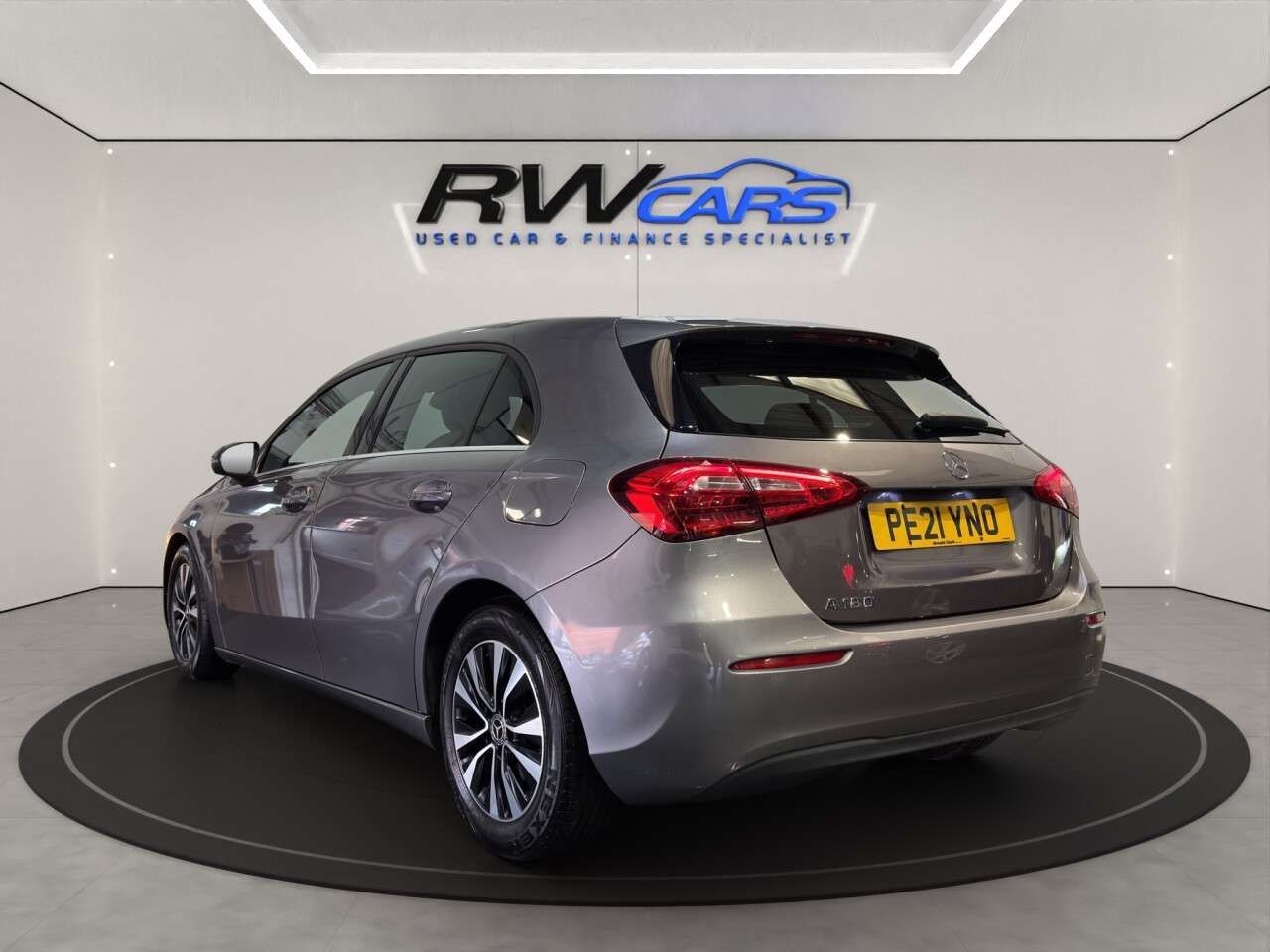 A 2021 MERCEDES-BENZ A CLASS 1.3 A180 SE Hatchback 5dr Petrol 7G-DCT Euro 6 (s/s) (136 ps) A 2021 MERCEDES-BENZ A CLASS 1.3 A180 SE Hatchback 5dr Petrol 7G-DCT Euro 6 (s/s) (136 ps)