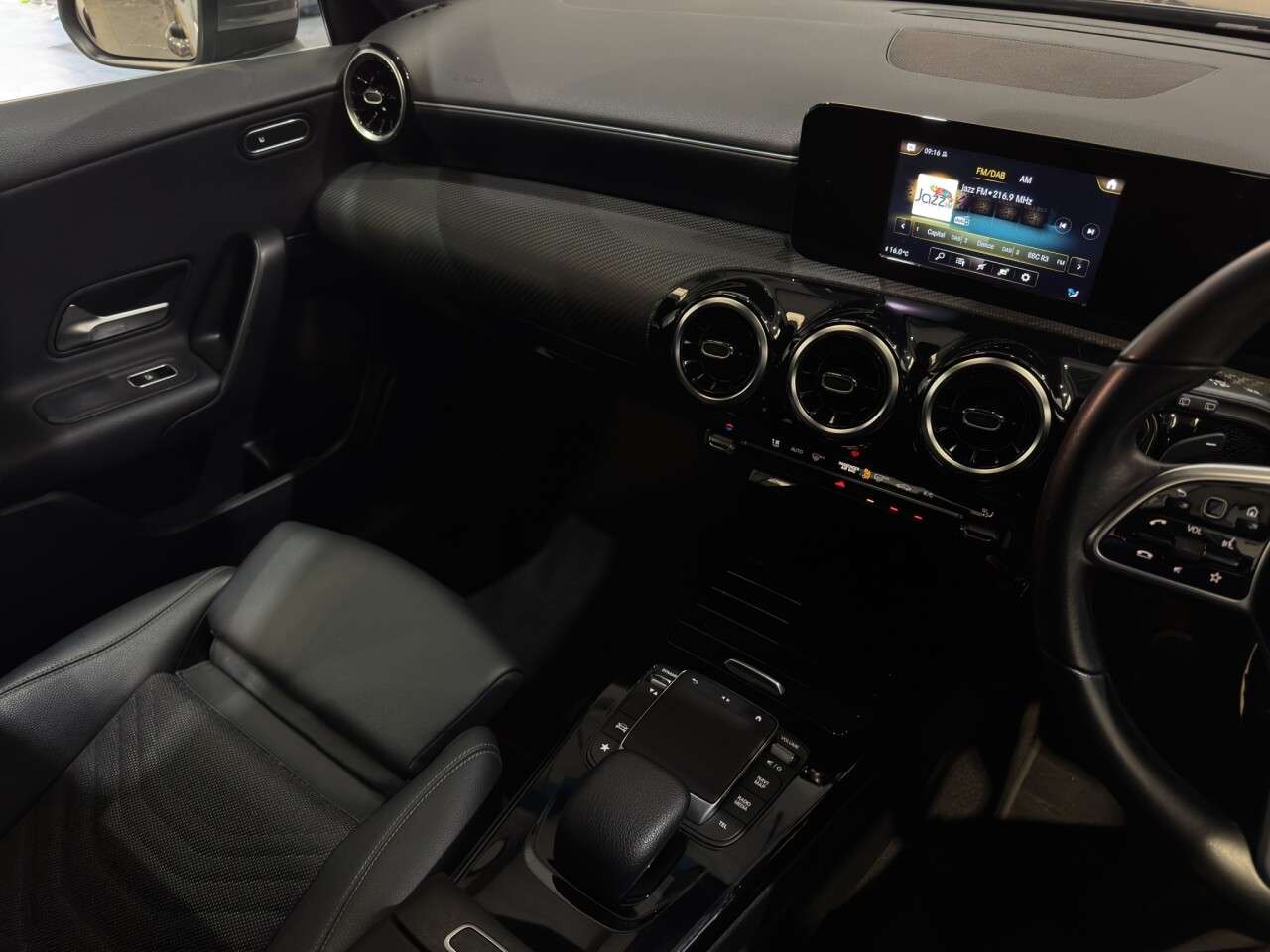 2021 MERCEDES-BENZ A CLASS 2021 MERCEDES-BENZ A CLASS