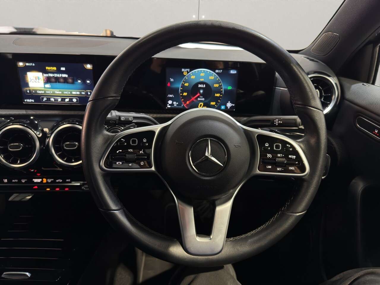 2021 MERCEDES-BENZ A CLASS 2021 MERCEDES-BENZ A CLASS