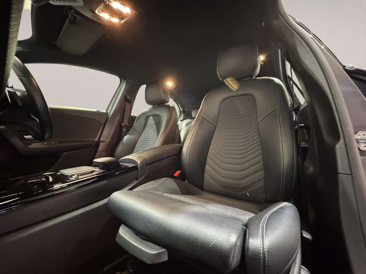 2021 MERCEDES-BENZ A CLASS 2021 MERCEDES-BENZ A CLASS