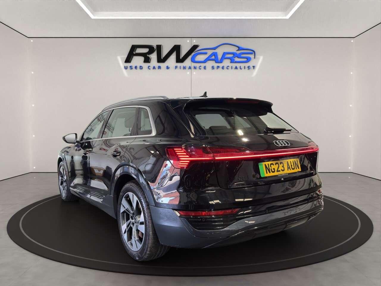 A 2023 AUDI Q8 E-TRON 50 Sport SUV 5dr Electric Auto quattro 95kWh (11kW Charger) (340 ps) A 2023 AUDI Q8 E-TRON 50 Sport SUV 5dr Electric Auto quattro 95kWh (11kW Charger) (340 ps)