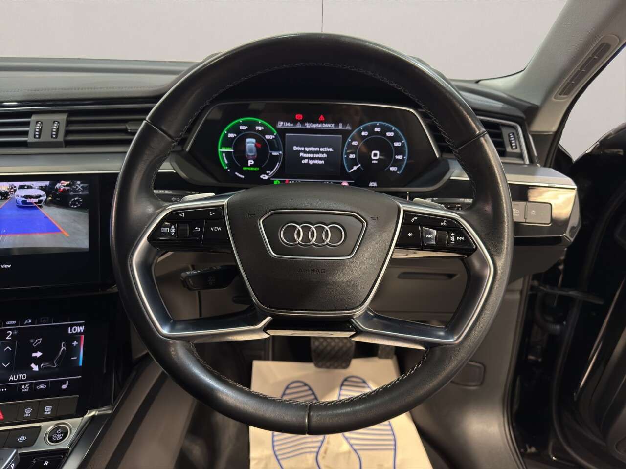 2023 AUDI Q8 E-TRON 2023 AUDI Q8 E-TRON