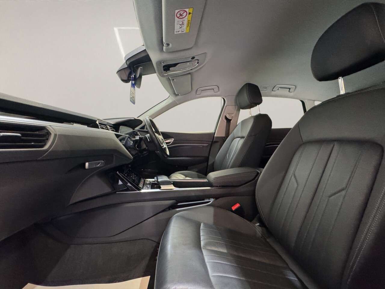2023 AUDI Q8 E-TRON 2023 AUDI Q8 E-TRON