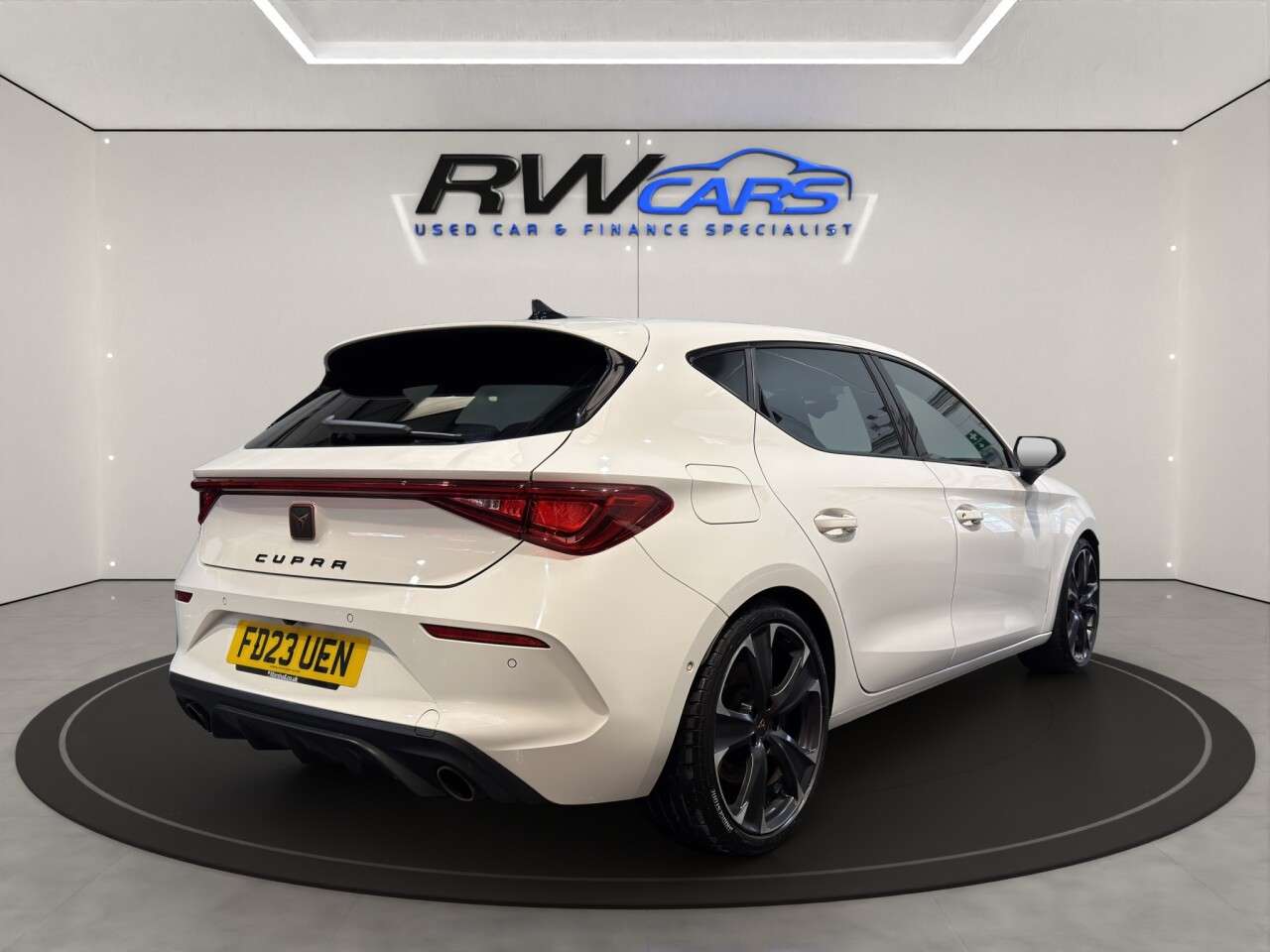 2023 CUPRA LEON 2023 CUPRA LEON