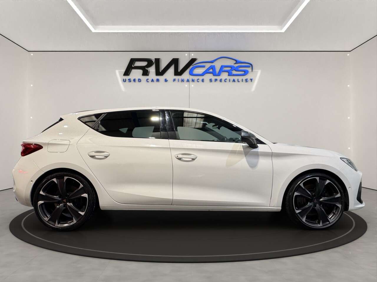 2023 CUPRA LEON 2023 CUPRA LEON