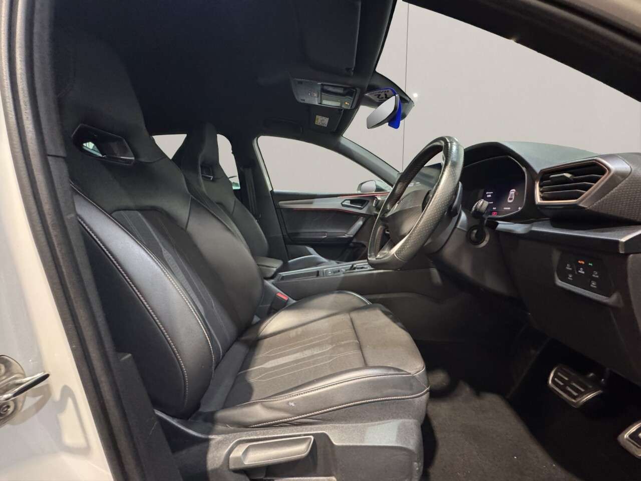 2023 CUPRA LEON 2023 CUPRA LEON