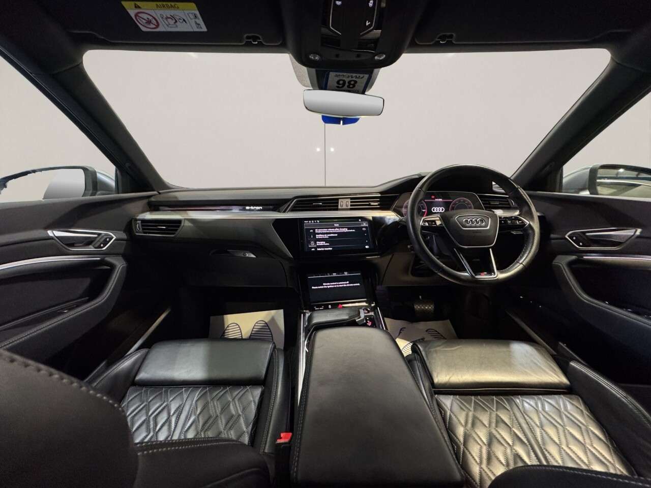 2022 AUDI E-TRON S 2022 AUDI E-TRON S