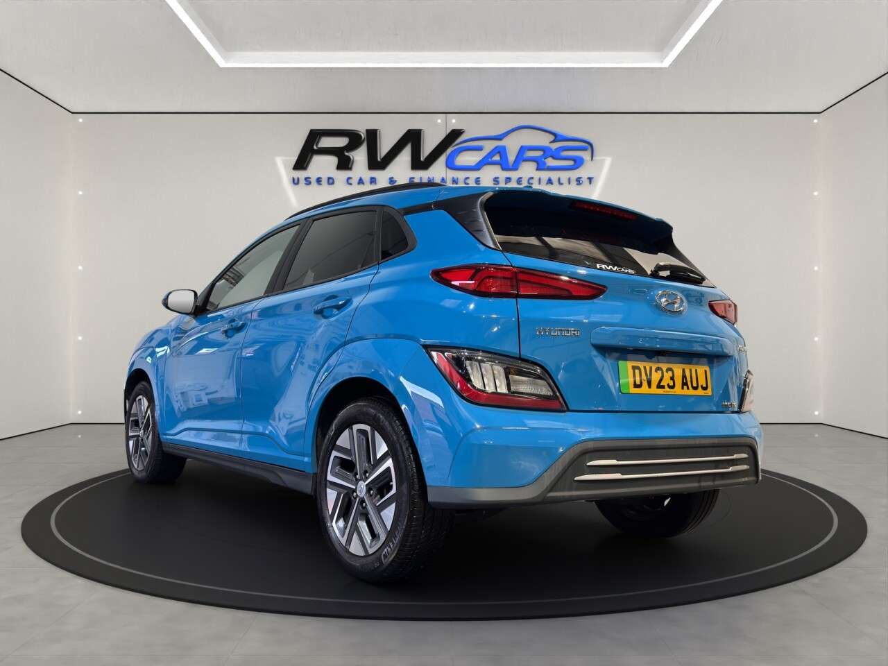 A 2023 HYUNDAI KONA 39kWh Premium SUV 5dr Electric Auto (10.5kW Charger) (136 ps) A 2023 HYUNDAI KONA 39kWh Premium SUV 5dr Electric Auto (10.5kW Charger) (136 ps)