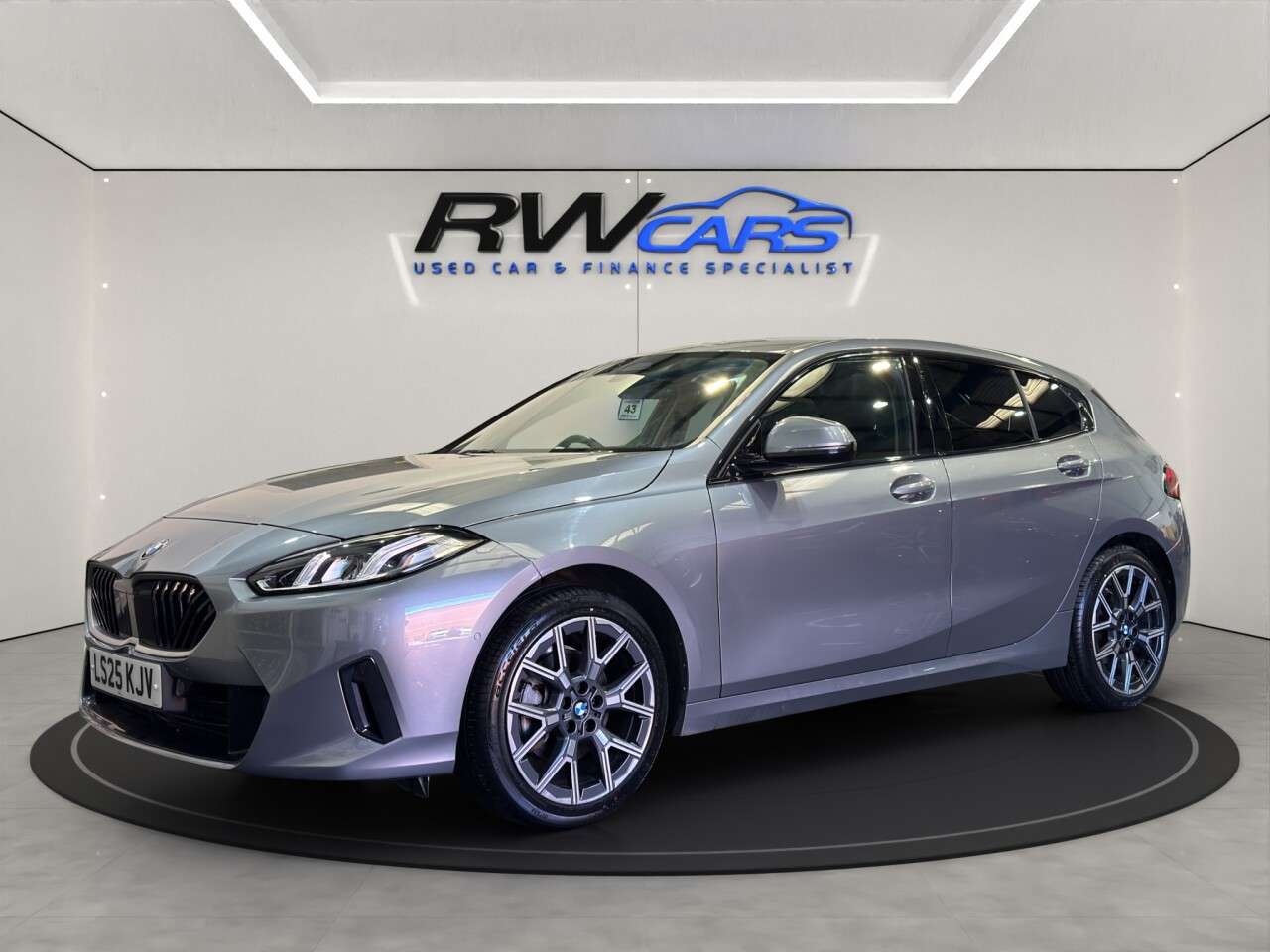 A 2025 BMW 1 SERIES 1.5 120i MHT Sport Hatchback 5dr Petrol Hybrid DCT Euro 6 (s/s) (170 ps) A 2025 BMW 1 SERIES 1.5 120i MHT Sport Hatchback 5dr Petrol Hybrid DCT Euro 6 (s/s) (170 ps)