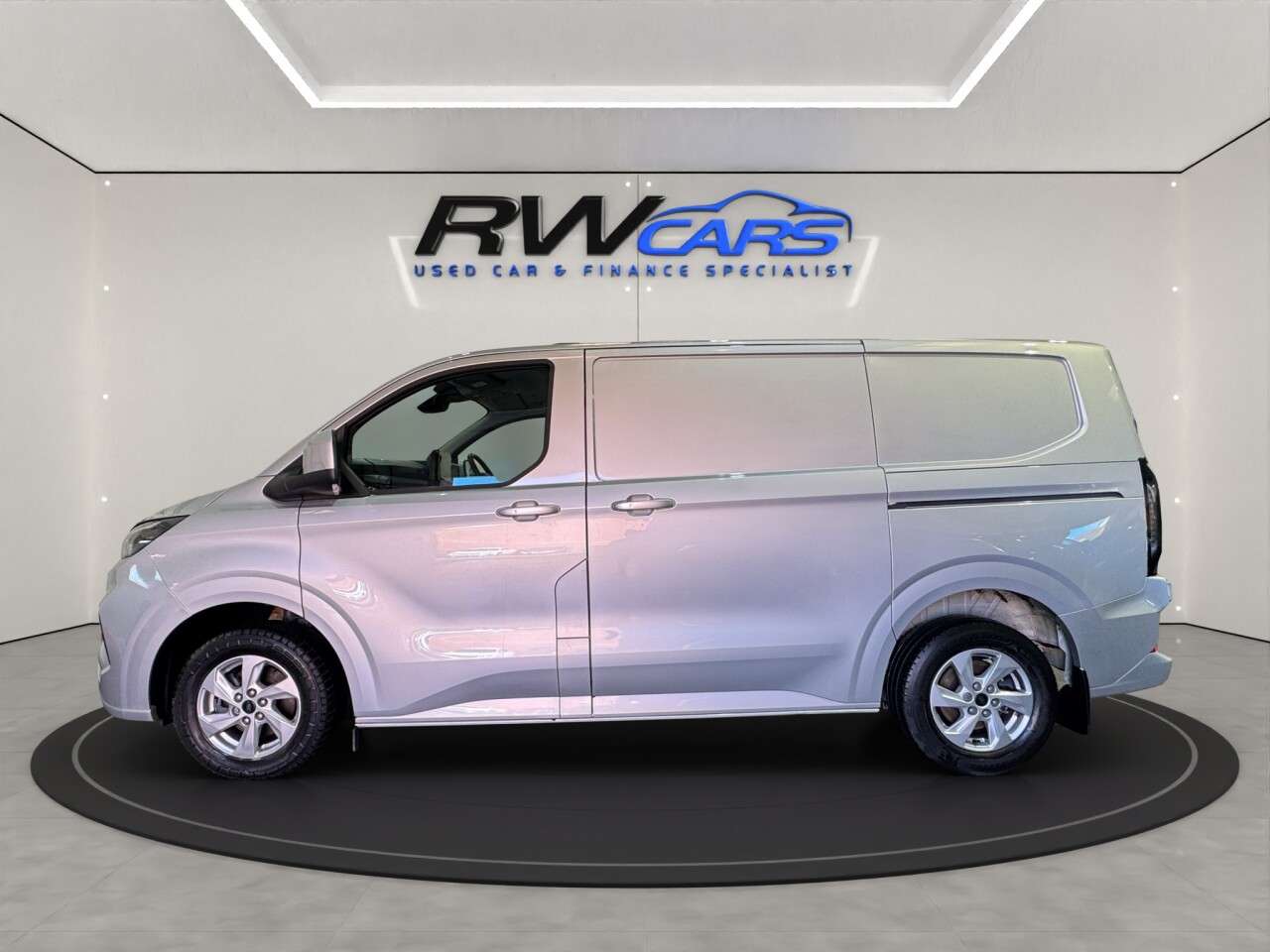 A 2024 FORD TRANSIT CUSTOM 2.0 280 EcoBlue Limited Panel Van 5dr Diesel Manual L1 H1 Euro 6 (s/s) (136 A 2024 FORD TRANSIT CUSTOM 2.0 280 EcoBlue Limited Panel Van 5dr Diesel Manual L1 H1 Euro 6 (s/s) (136