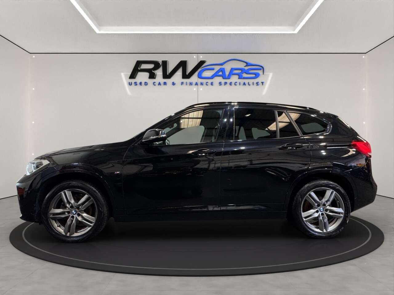 A 2022 BMW X1 1.5 18i M Sport SUV 5dr Petrol DCT sDrive Euro 6 (s/s) (136 ps) A 2022 BMW X1 1.5 18i M Sport SUV 5dr Petrol DCT sDrive Euro 6 (s/s) (136 ps)