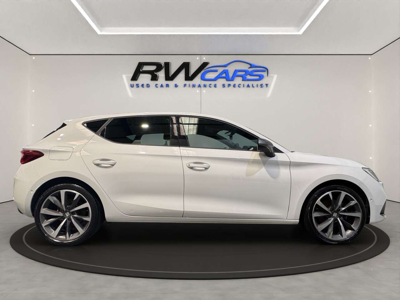 2023 SEAT LEON 2023 SEAT LEON