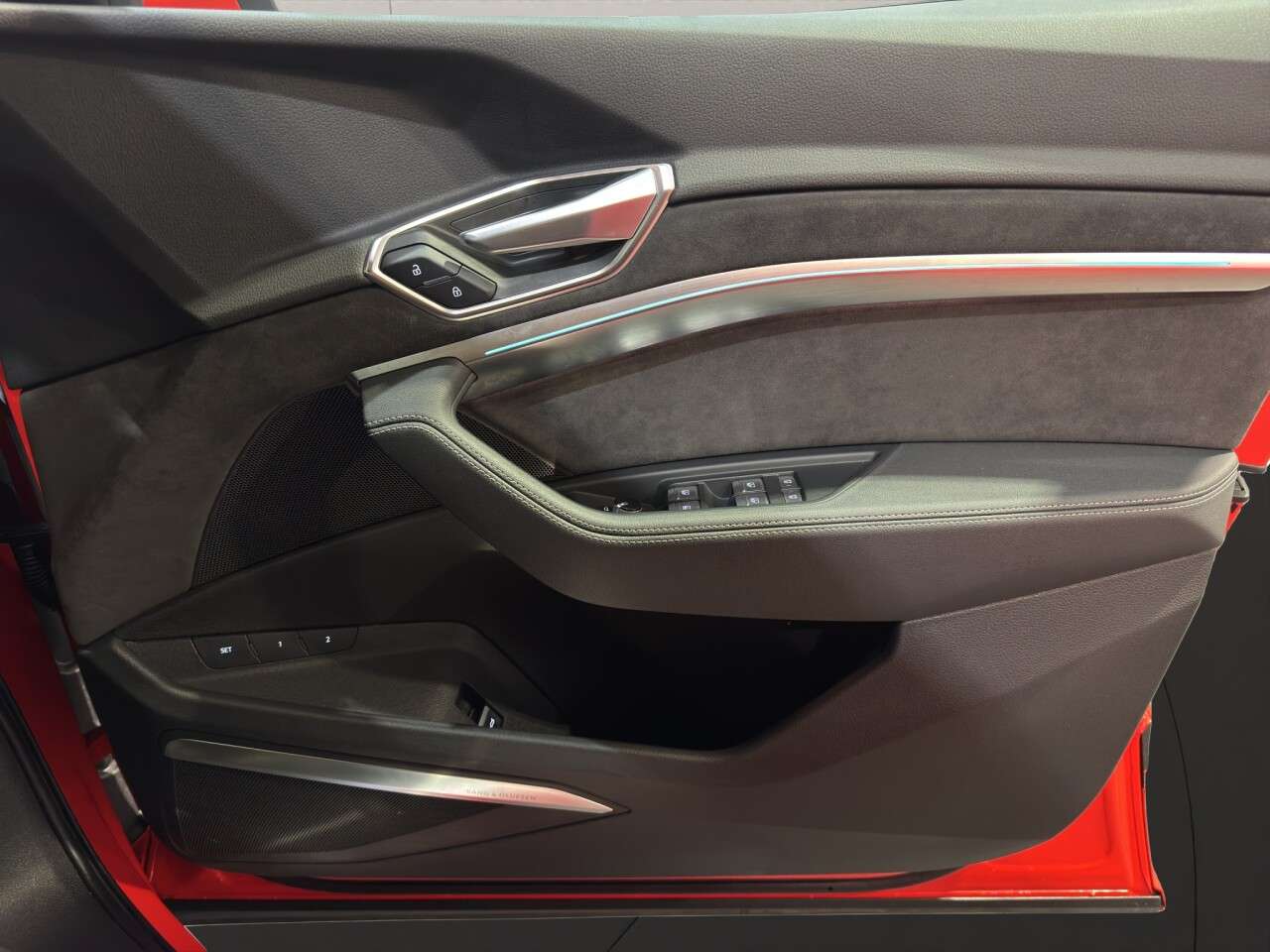 2021 AUDI E-TRON 2021 AUDI E-TRON