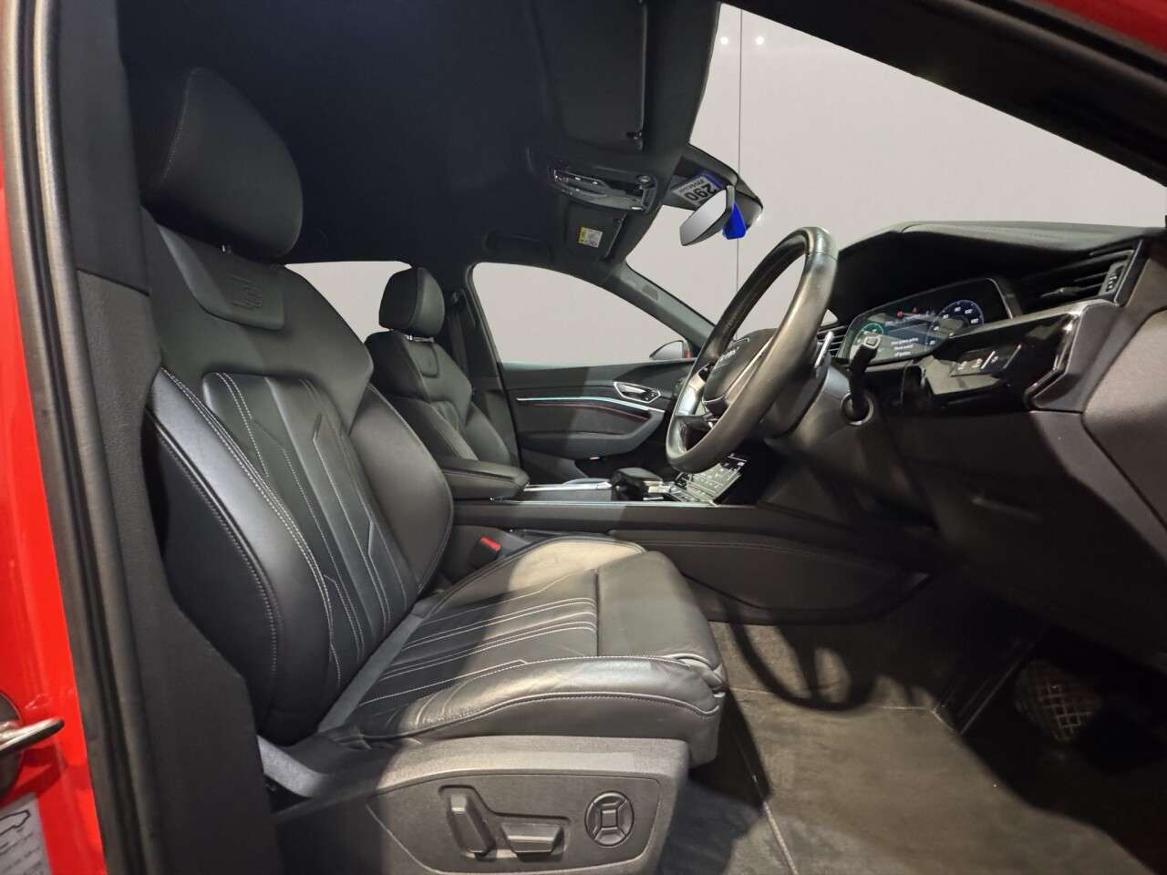 2021 AUDI E-TRON 2021 AUDI E-TRON