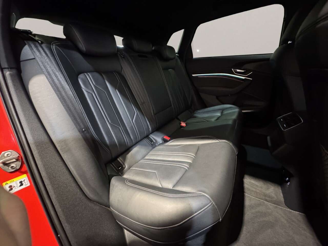 2021 AUDI E-TRON 2021 AUDI E-TRON