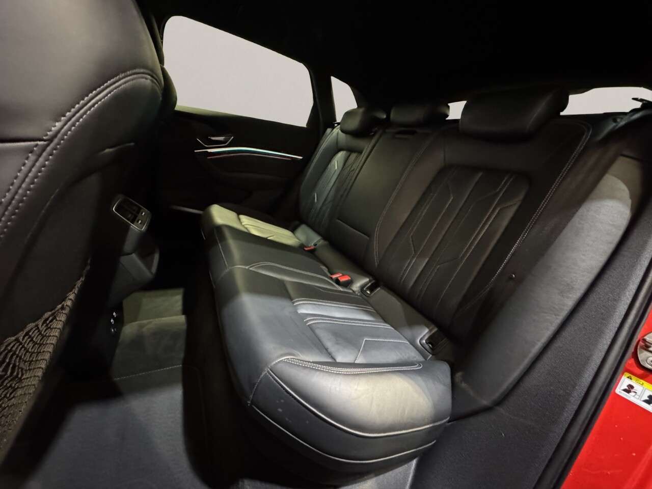 2021 AUDI E-TRON 2021 AUDI E-TRON