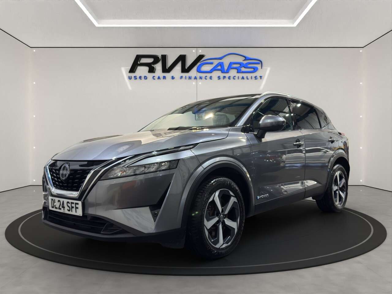 A 2024 NISSAN QASHQAI 1.5 h e-POWER N-Connecta SUV 5dr Petrol Hybrid Auto Euro 6 (s/s) (190 ps) A 2024 NISSAN QASHQAI 1.5 h e-POWER N-Connecta SUV 5dr Petrol Hybrid Auto Euro 6 (s/s) (190 ps)