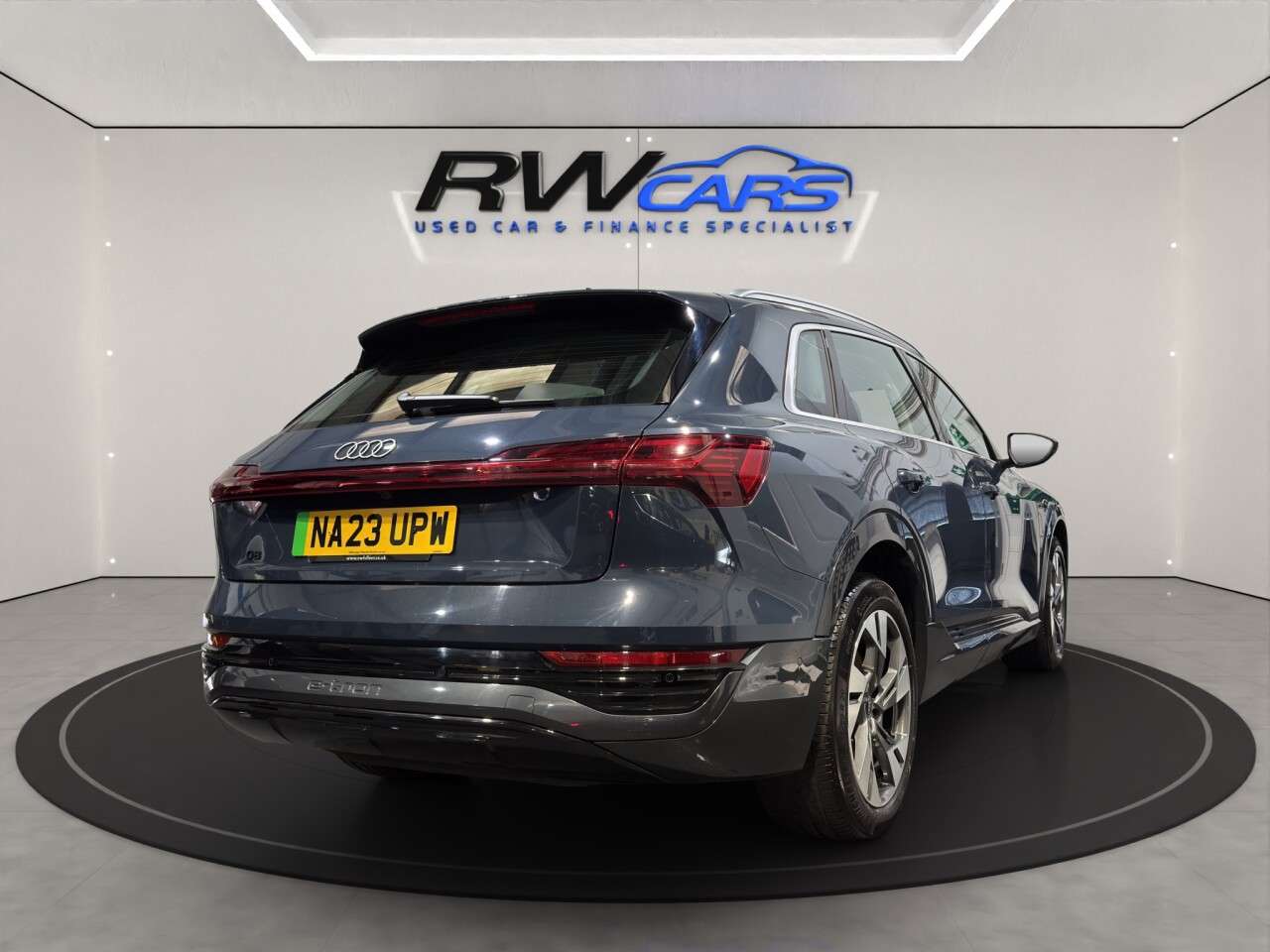 2023 AUDI Q8 E-TRON 2023 AUDI Q8 E-TRON