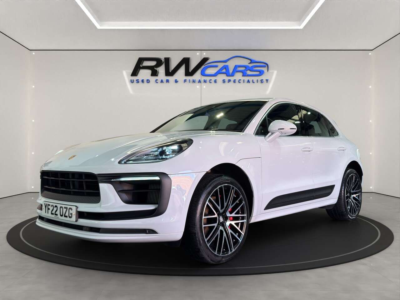 A 2022 PORSCHE MACAN 2.9T V6 S SUV 5dr Petrol PDK 4WD Euro 6 (s/s) (380 ps) A 2022 PORSCHE MACAN 2.9T V6 S SUV 5dr Petrol PDK 4WD Euro 6 (s/s) (380 ps)