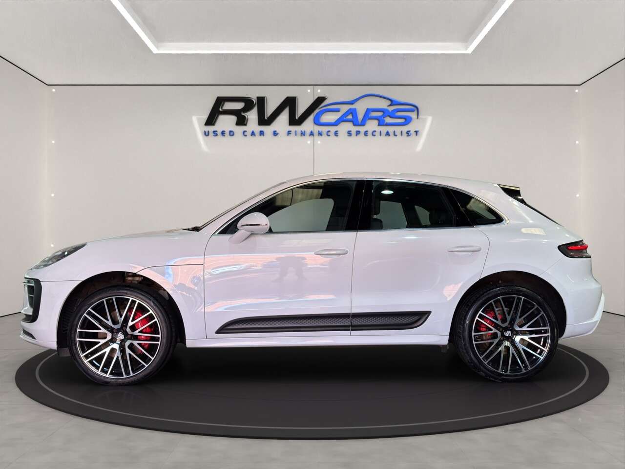 A 2022 PORSCHE MACAN 2.9T V6 S SUV 5dr Petrol PDK 4WD Euro 6 (s/s) (380 ps) A 2022 PORSCHE MACAN 2.9T V6 S SUV 5dr Petrol PDK 4WD Euro 6 (s/s) (380 ps)
